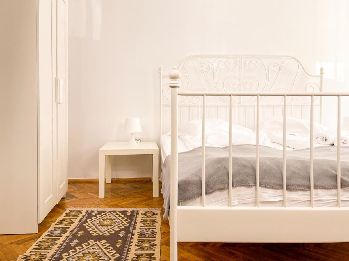 בראשוב White Moon Apartment מראה חיצוני תמונה