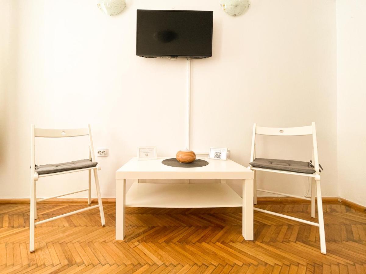 בראשוב White Moon Apartment מראה חיצוני תמונה