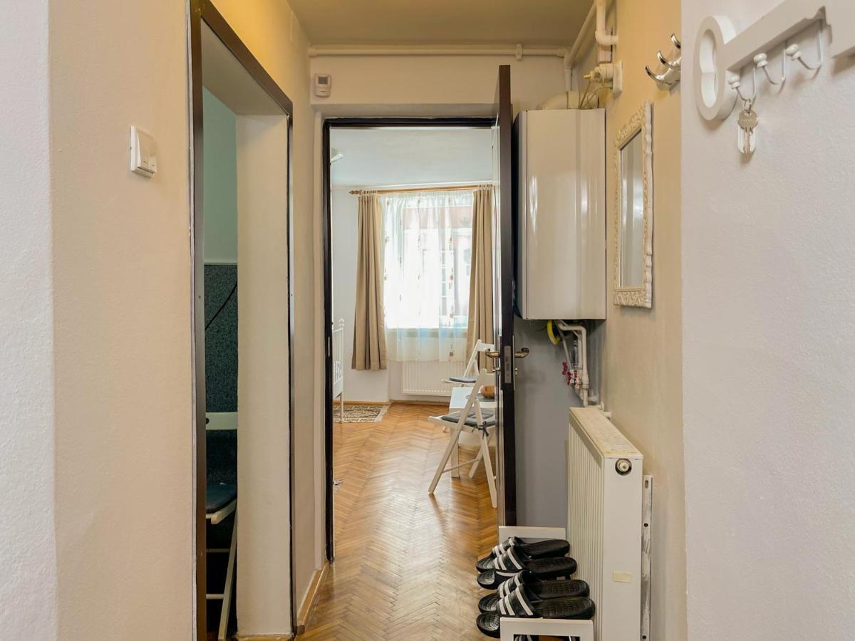 בראשוב White Moon Apartment מראה חיצוני תמונה