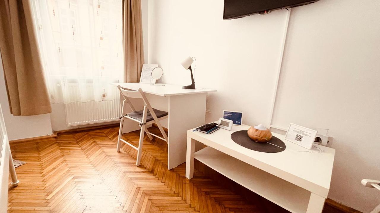 בראשוב White Moon Apartment מראה חיצוני תמונה